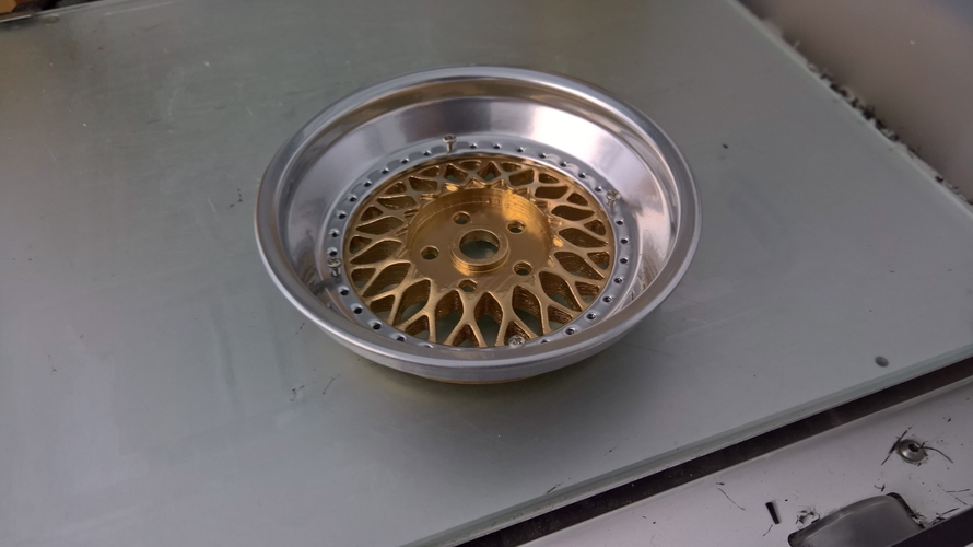 Wheel(BBS RS and Toyo R888) 1/4 3D Print 104097