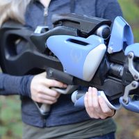Widowmaker's Widow's Kiss Collapsible Sniper Rifle (Overwatch) - Thumbnail 1