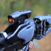 Widowmaker's Widow's Kiss Collapsible Sniper Rifle (Overwatch) - Thumbnail 2