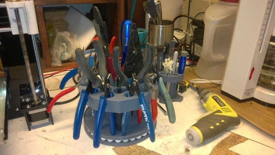 Tool Carousel Remix V_2 with rotating base 3D Print 129379