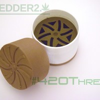 Small Toothless Herb Grinder - Shredder 2.0 Beta 3D Printing 130810