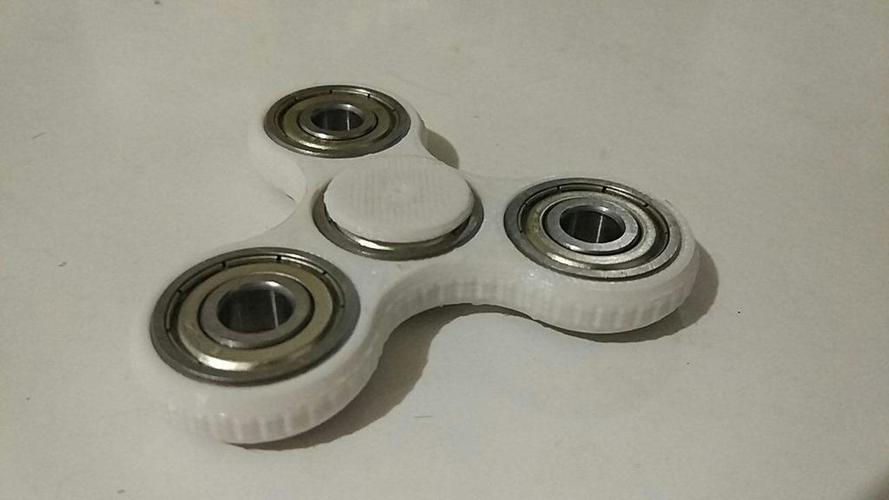 Tri-spinner (parametric, with sources) 3D Print 138090