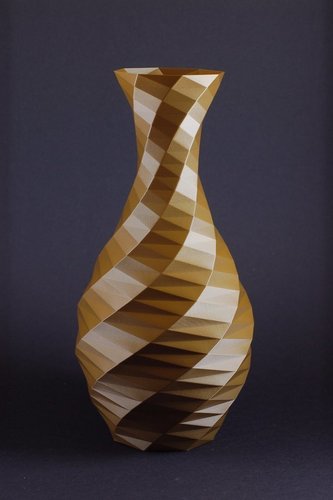 Low-poly Rose Twist Vase 3D Print 146414