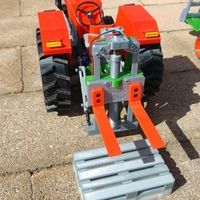 OpenRC Tractor Lifter - Thumbnail 1
