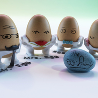 Small The Egg Family: all four 3D Printing 17603