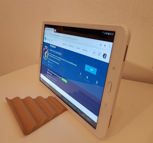 Universal Tablet & Smartphone Wave Stand 3D Print 185072 Universal Tablet & Smartphone Wave Stand 3D Print 185072