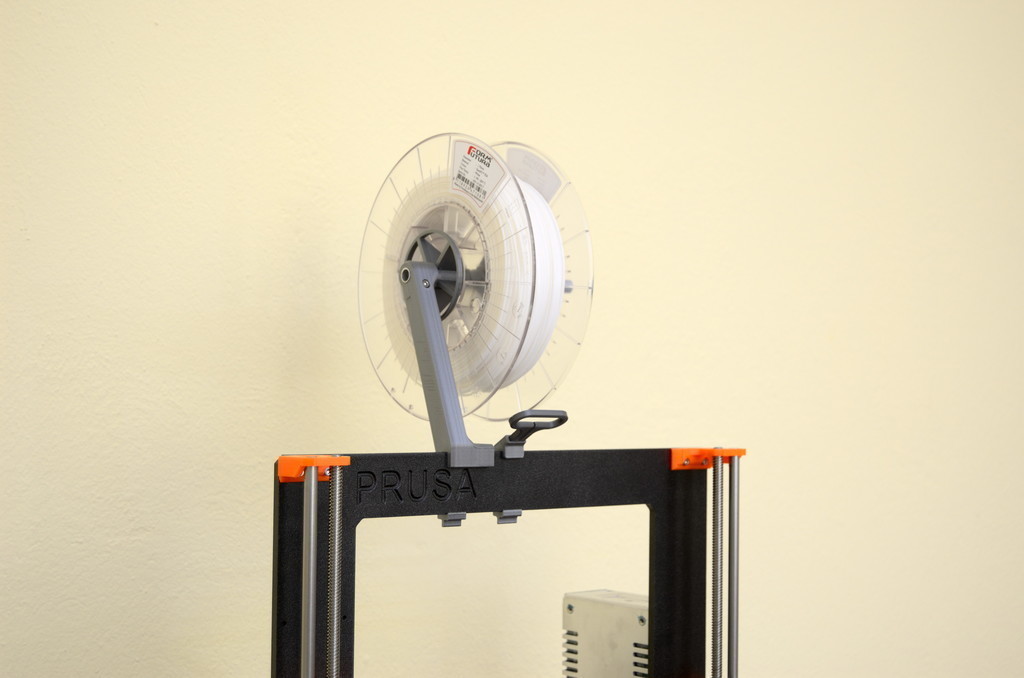 I made a Single Sided Universal Filament Spool Holder, you can load and  unload with 1 hand! : r/prusa3d