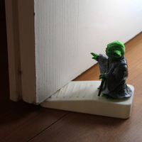 Small Yoda Keeps Gates / Door Stopper 3D Printing 221907