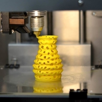 Two Possible Futures for a 3D Printing Society - Thumbnail 6