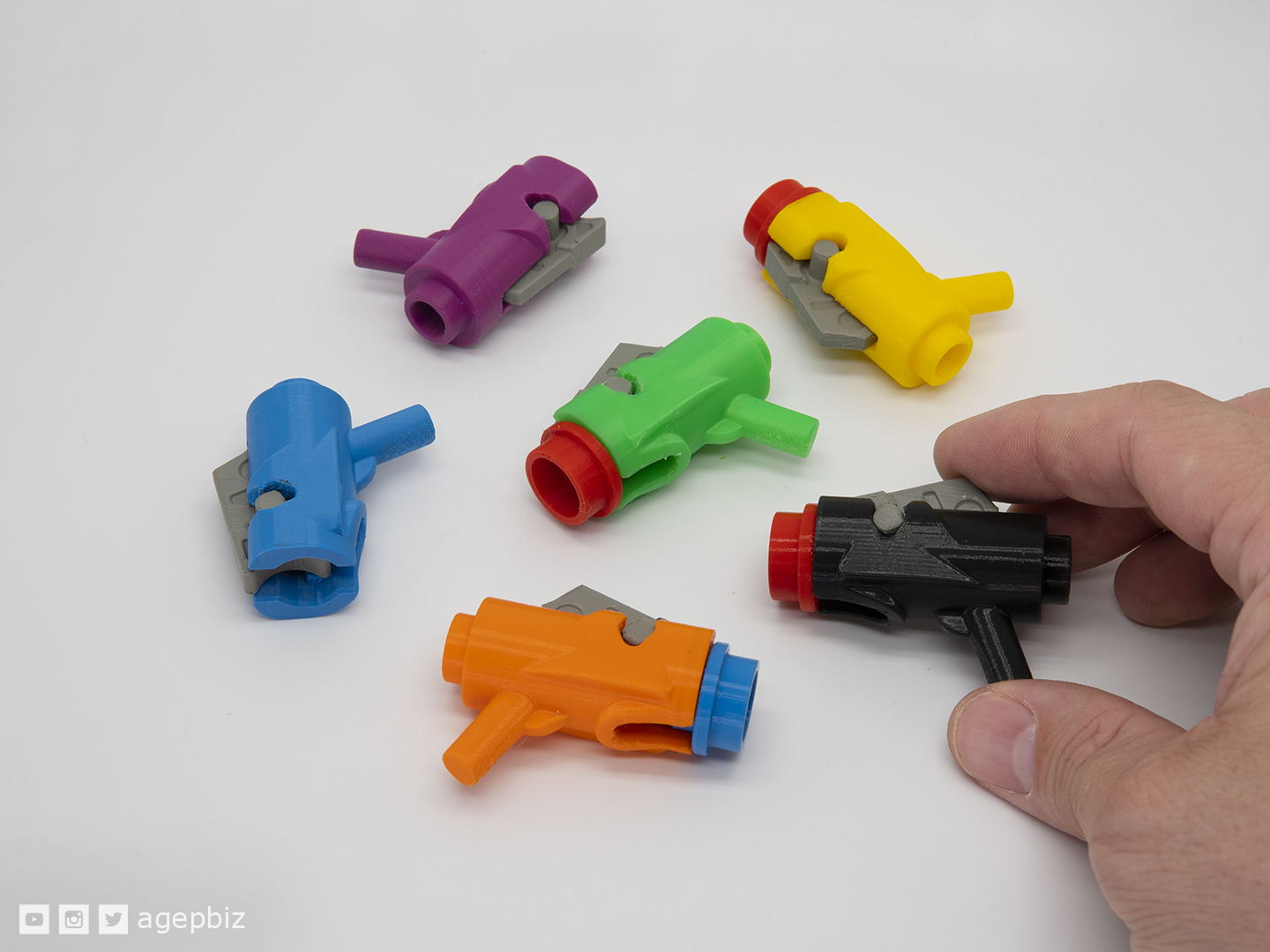 Stærk vind Bliv ved sortie 3D Printed Human Scale LEGO Stud Launcher by agepbiz | Pinshape