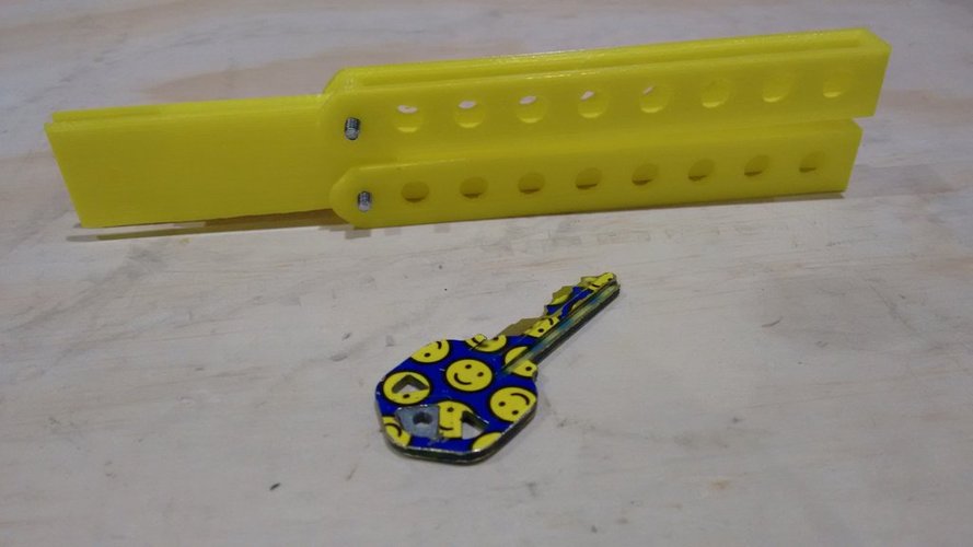 Butterfly Knife Key Holder 3D Print 32306