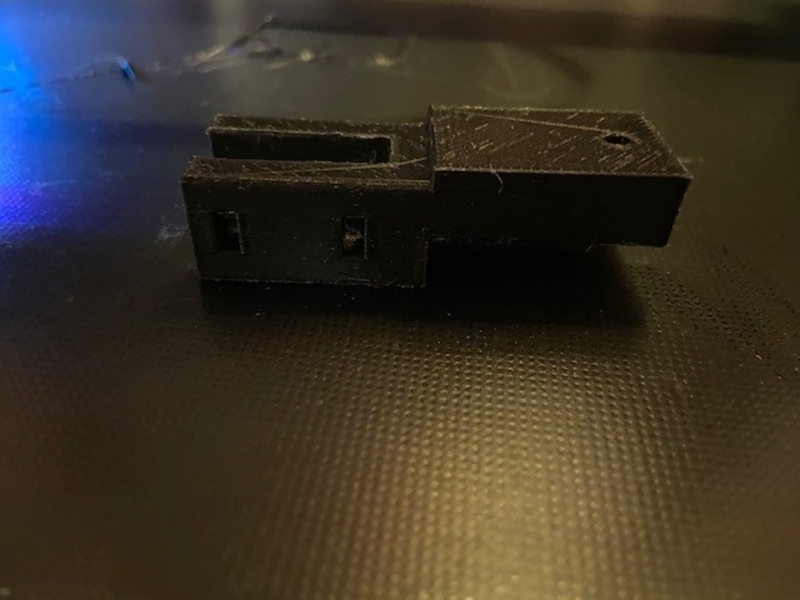 Artillery Sidewinder x1 bed cable restraint