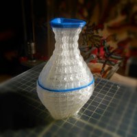 Vase - Thumbnail 2