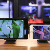 Qi Wireless Charging Stand for Mobile Devices - Thumbnail 3