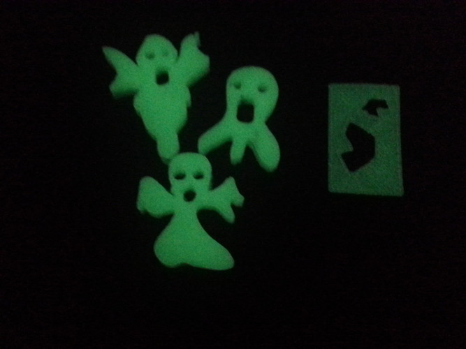 Glow-in-the-Dark Haunted Graveyard Replacement Window Pane 3D Print 74403