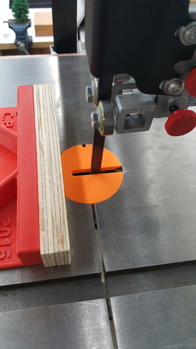 Small Pusher for Safe Cutting on your bandsaw, scroll saw, etc : 3D Print 88546