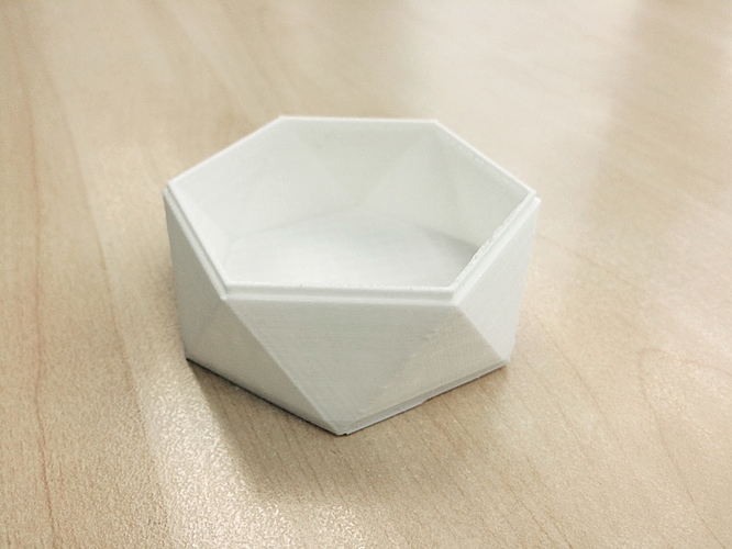 Low Poly Tray - Stackable 3D Print 98291