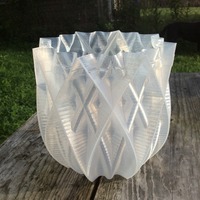 Small Vase - 16 pointed 3D Printing 99892