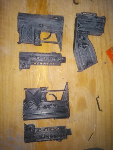 CS GO: Tec 9 (Functional Parts) 3D Print 11777 CS GO: Tec 9 (Functional Parts) 3D Print 11777
