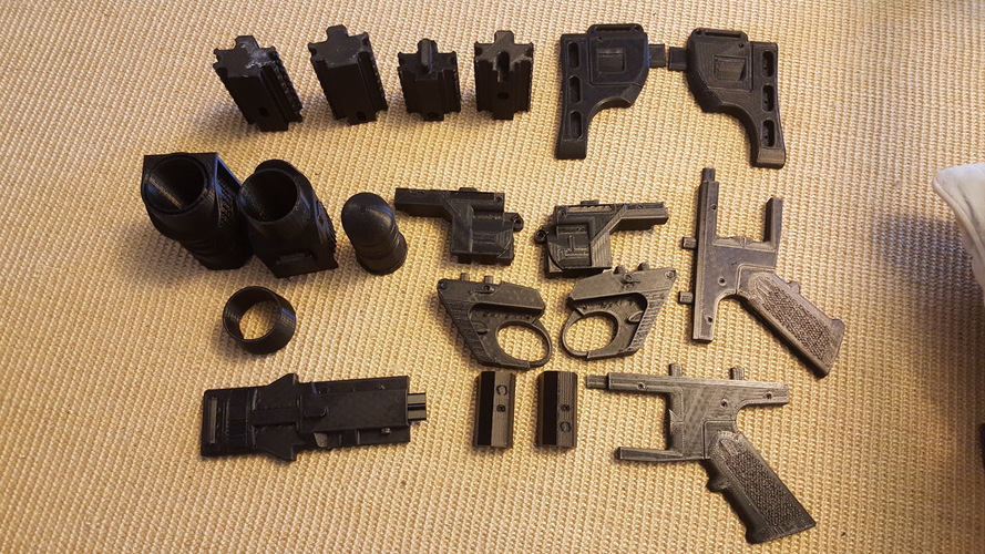 Batman's Grenade Launcher 1:1 scale (Batman vs Superman) 3D Print 22355 Batman's Grenade Launcher 1:1 scale (Batman vs Superman) 3D Print 22355