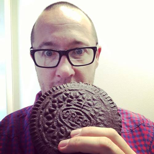 5" Oreo Cookie Cutter and Press 3D Print 29331 5" Oreo Cookie Cutter and Press 3D Print 29331