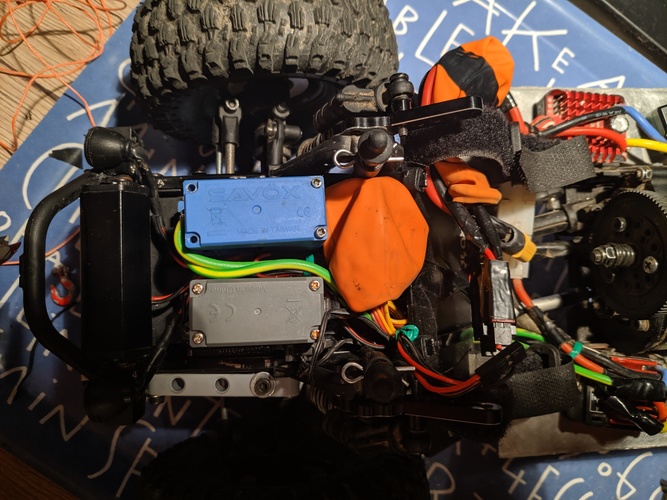 SCX-10 Chassis Mount Servo/Servo Winch Mount 3D Print 34014 SCX-10 Chassis Mount Servo/Servo Winch Mount 3D Print 34014