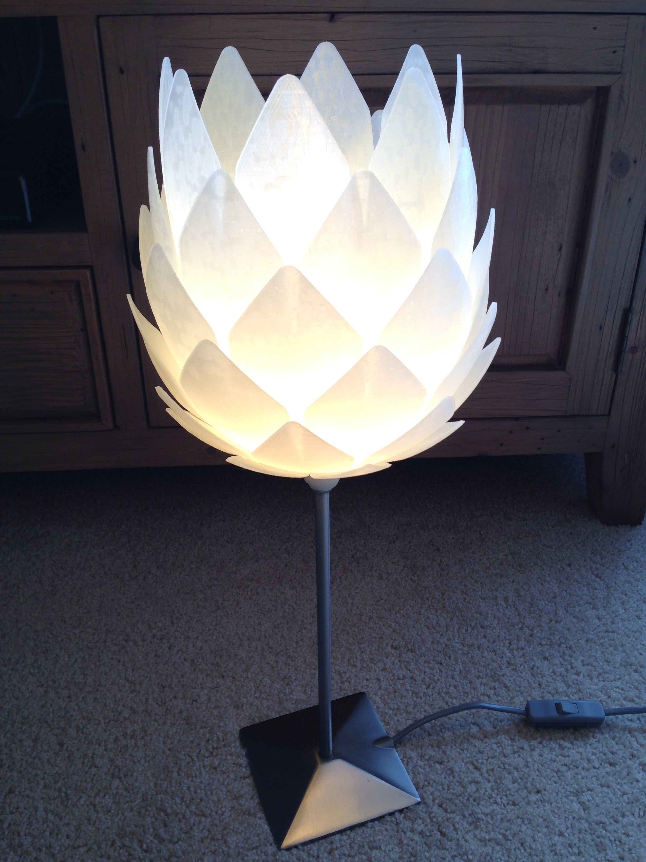 3D Printed Pineapple Light