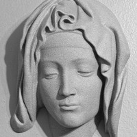 Michelangelo's Pietà, detail of Mary - Thumbnail 3