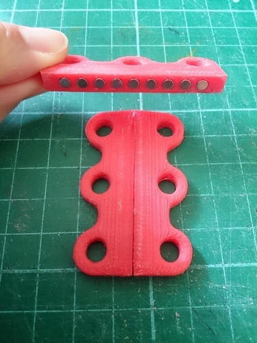 Magnetic Shoelace Clips  3D Print 101294