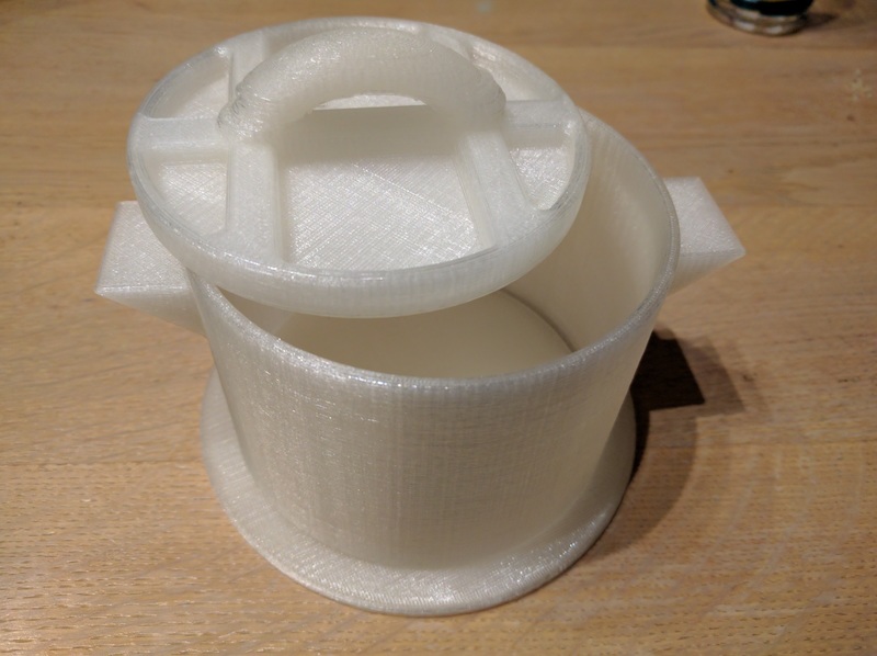 Sushi cake mold
