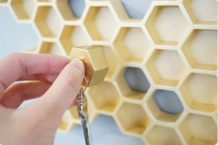 Honey Key Chain 3D Print 102657