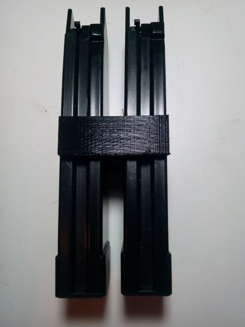Airsoft Scorpion Evo Magazine Clip / Connector