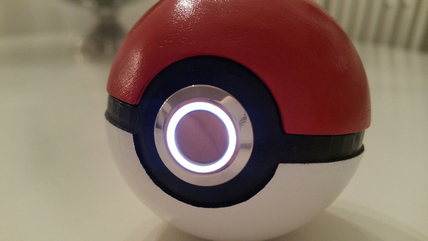 3D printed Pokemon Pokeball -with LED light