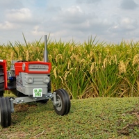 OpenRC Tractor - Thumbnail 1