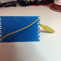 Alligator Clip Holder - Thumbnail 3