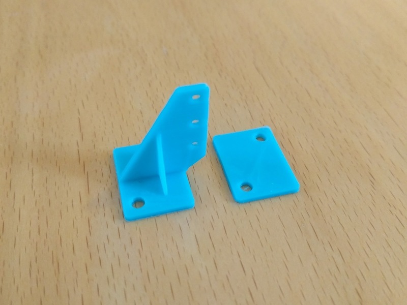 RC Airplane Control Horns
