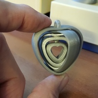 Small Coeurs tournants liés - turning hearts 3D Printing 107474