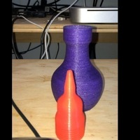 Vase, squeeze bottle thingie and nozzles - Thumbnail 2