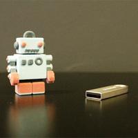 Bling USB Robot - Thumbnail 1