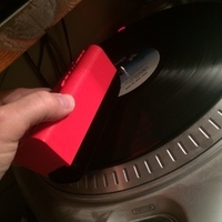 Customizable vinyl record cleaner - Thumbnail 1