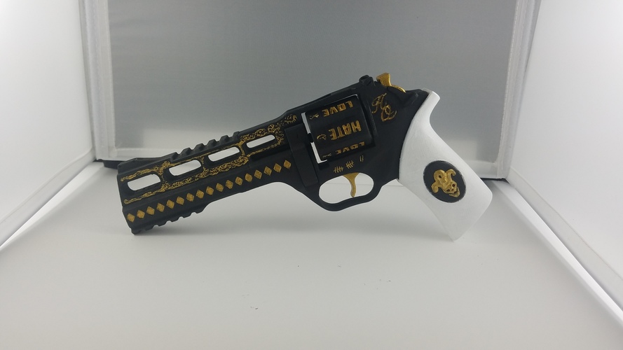 3D Printed Harley Quinn Handgun Suicide Squad by seanna