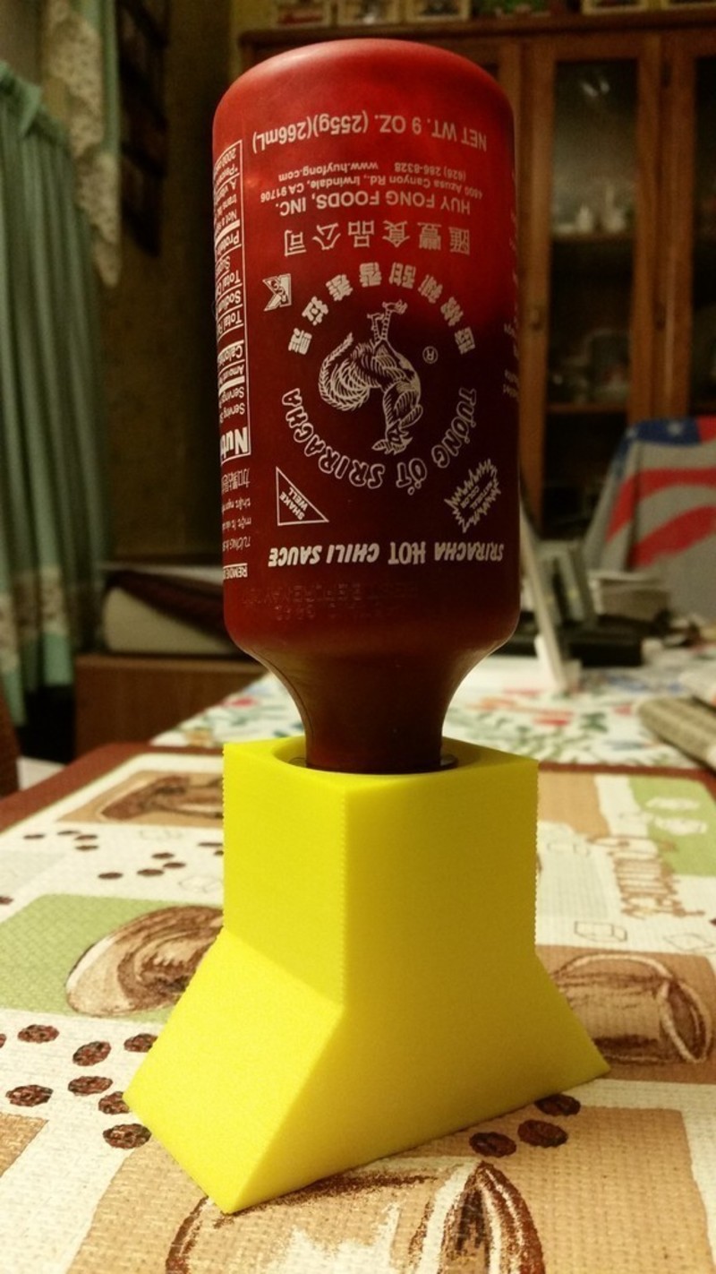 Sriracha holder