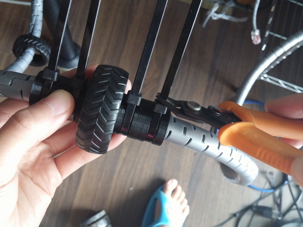Rolling Cable Guide
