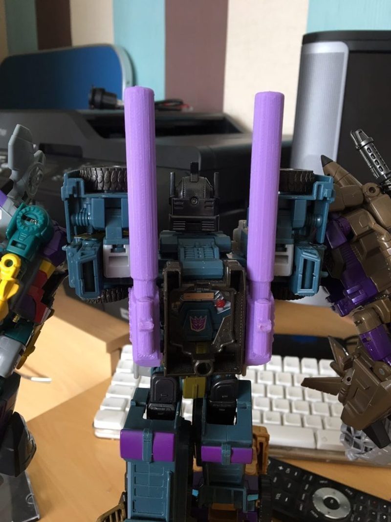 Bruticus Cannons