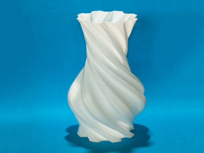 Torqued Round Vase  3D Print 110549