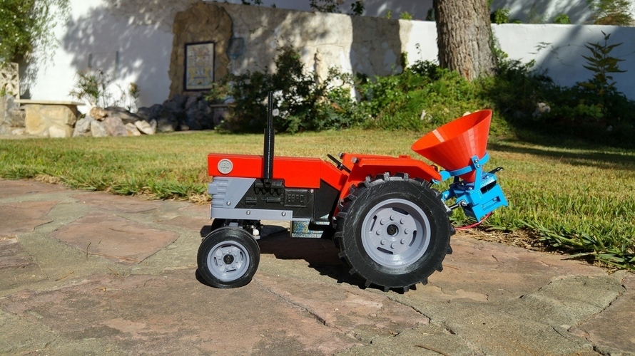 OpenRC Tractor fertilizer 3D Print 112714