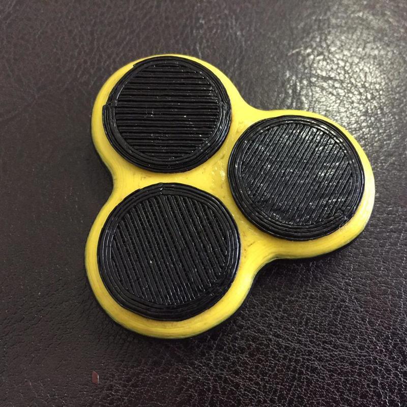 FASTER fidget spinner for people with short fingers (v2)