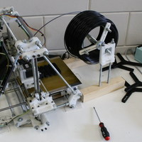 Simple spool system for a Mendel (or other 3d printer) - Thumbnail 3