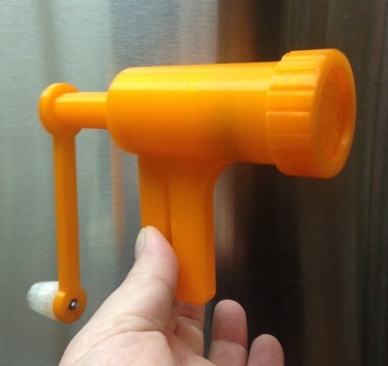 Food grater/slicer