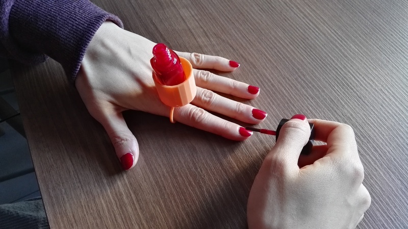 Nail polish holder